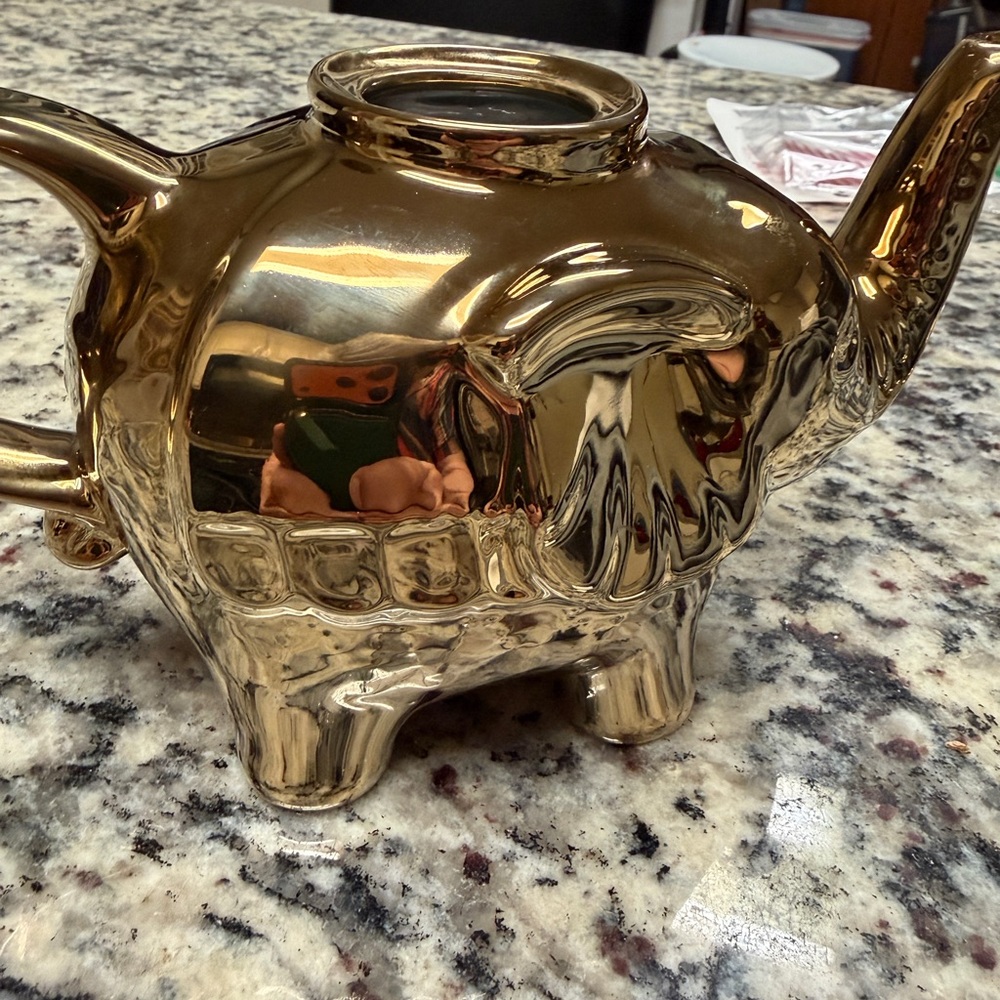 Gold Elephant Teapot - Picture 7 of 15